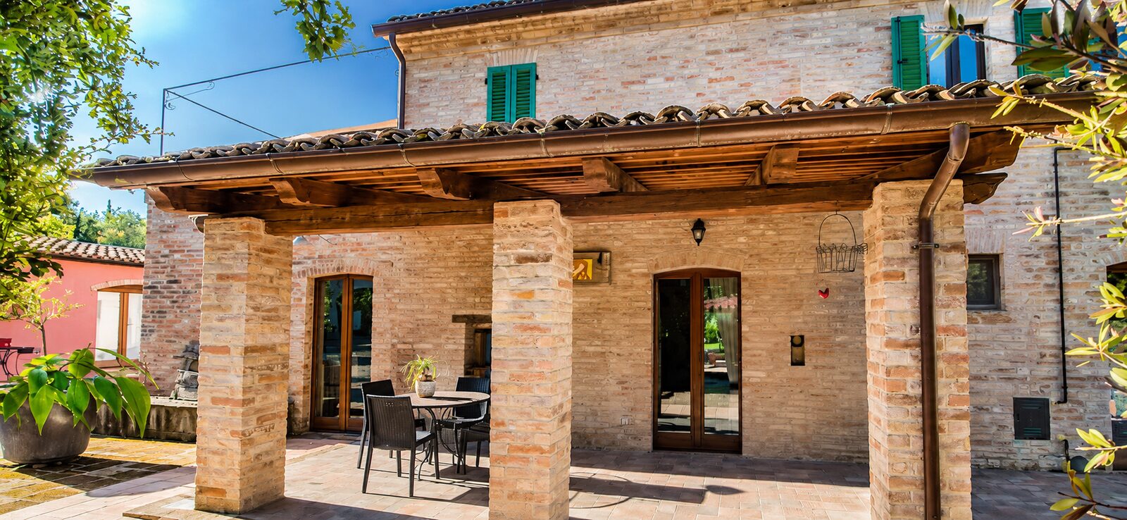 Farmhouse pergola